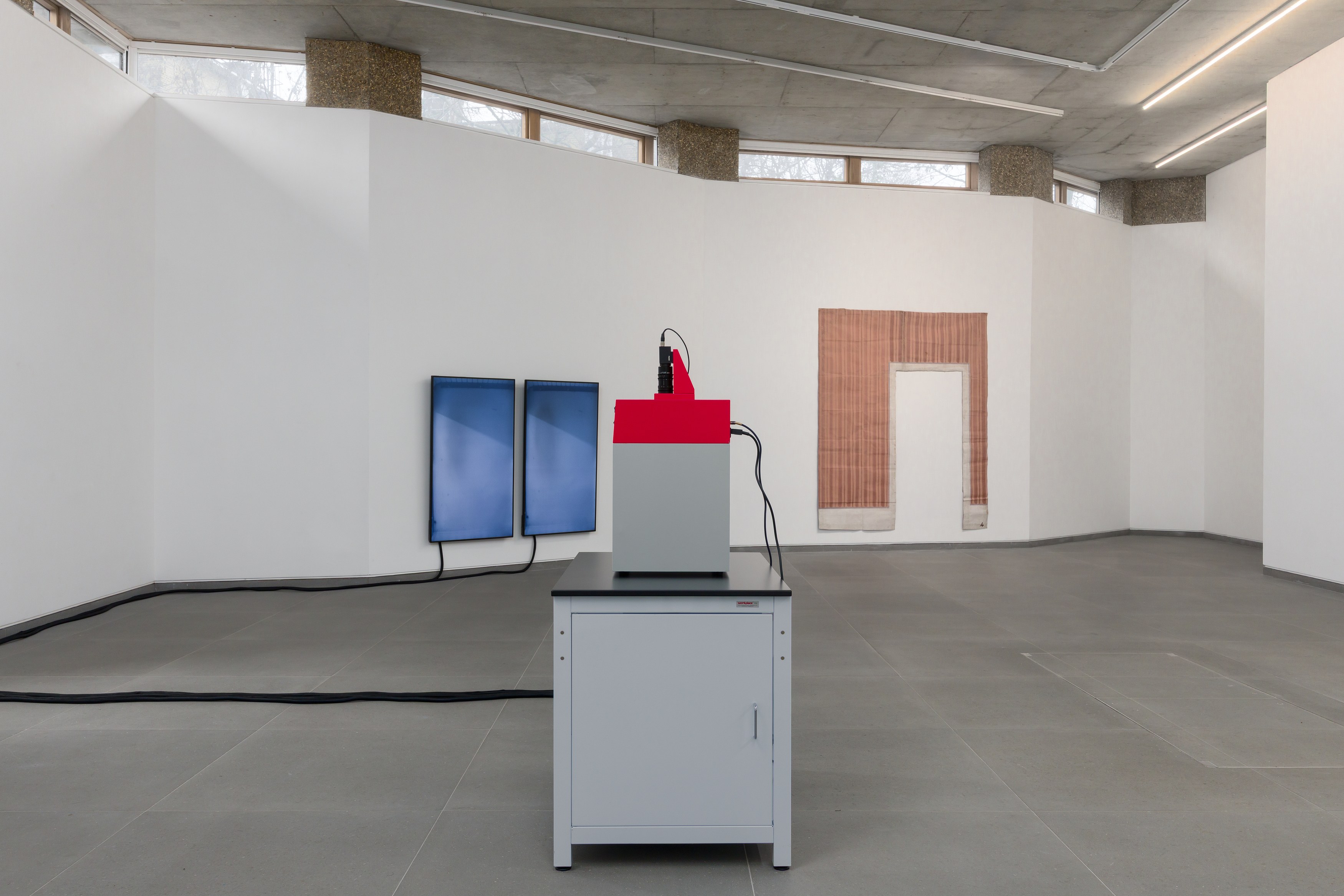 Kobby Adi, Untitled at Cabinet, photo 3