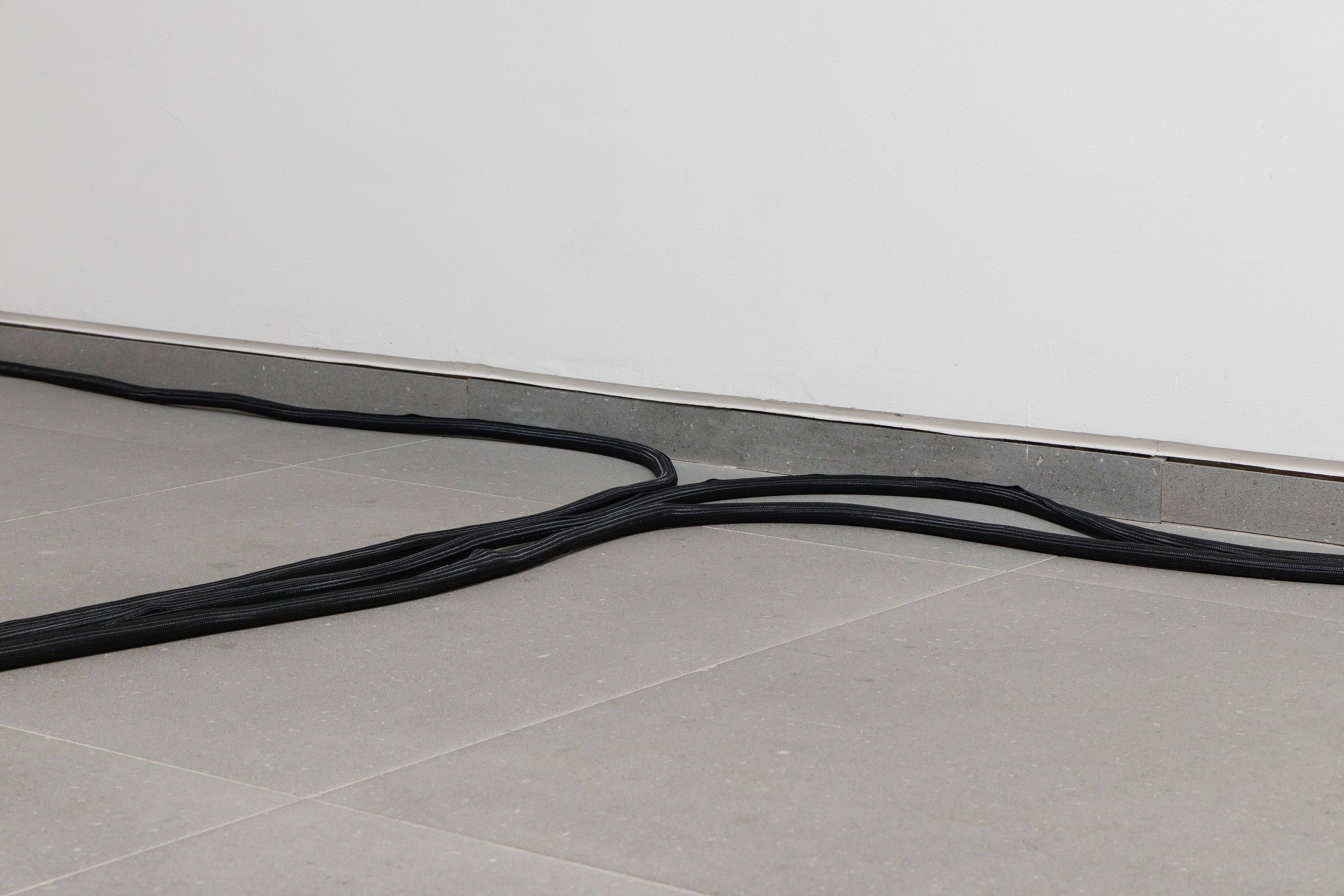 Kobby Adi, Untitled at Cabinet, photo 11