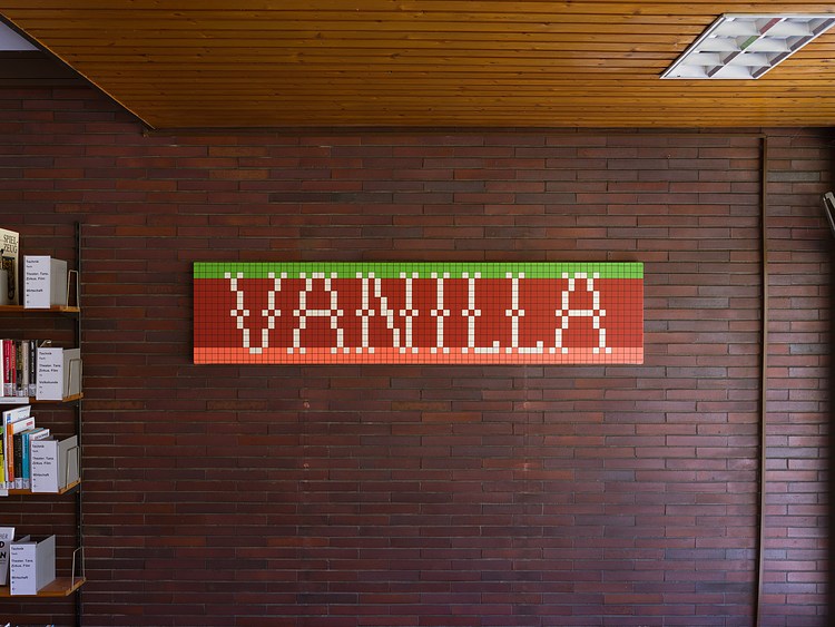 Anna-Sophie Berger | Contemporary Art Library