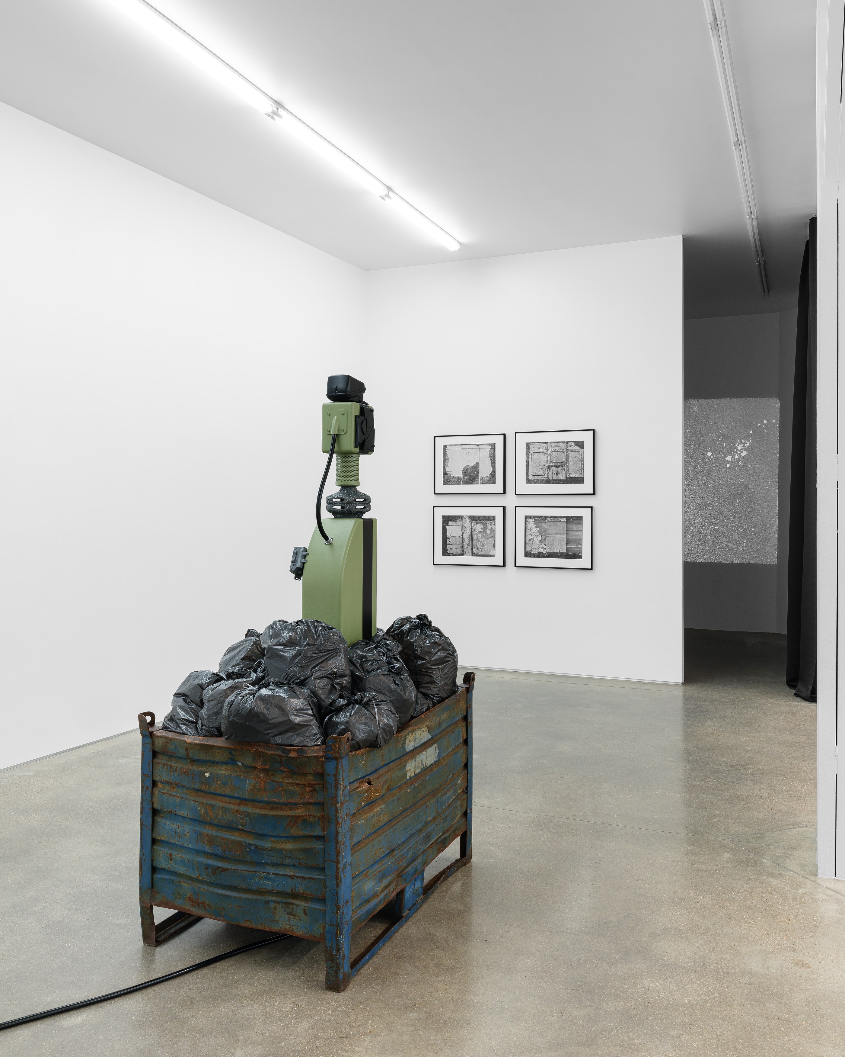 As the veneer of democracy starts to fade, As the veneer of democracy starts to fade at Galerie Derouillon, photo 10