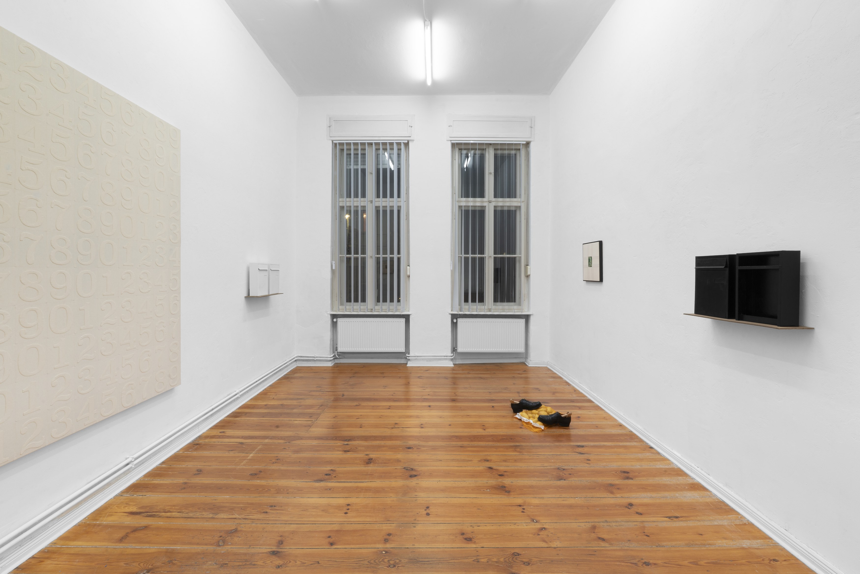 Jackson Beyda, Sans Figure at Hours, photo 5