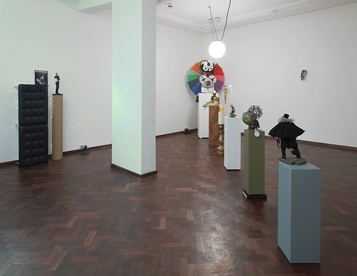 Image 10 of 32