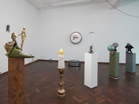 Image 11 of 32