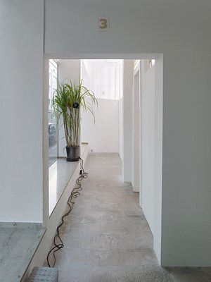 Image 5 of 28