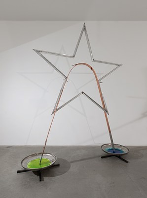 Gilberto Zorio　ジルベルト・ゾリオ ジルベルト・ゾリオ | コレクション一覧 | 豊田市美術館