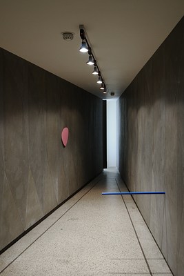 Image 16 of 40