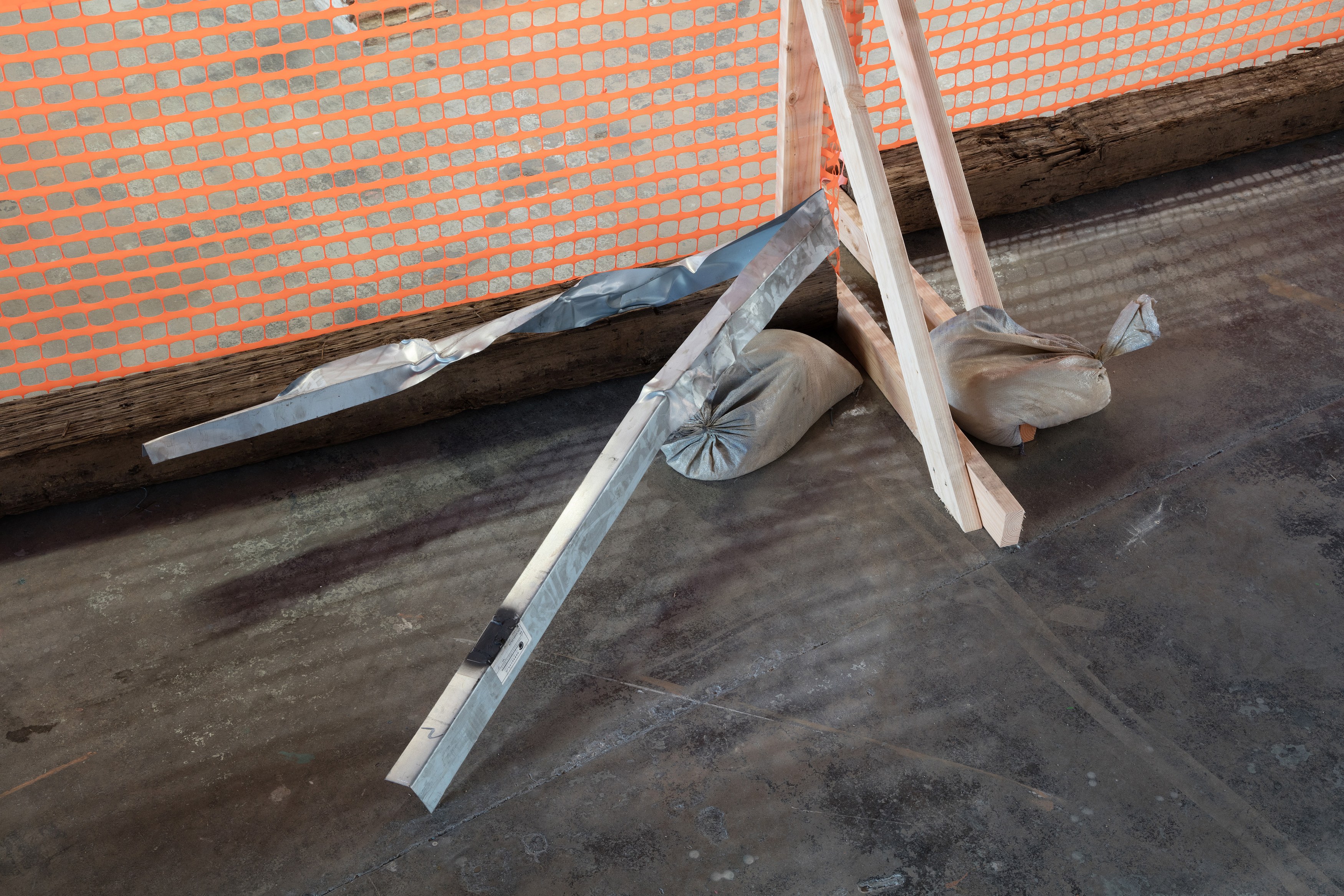 Seth Price, Wrok Fmaily Freidns at 356 Mission, photo 23
