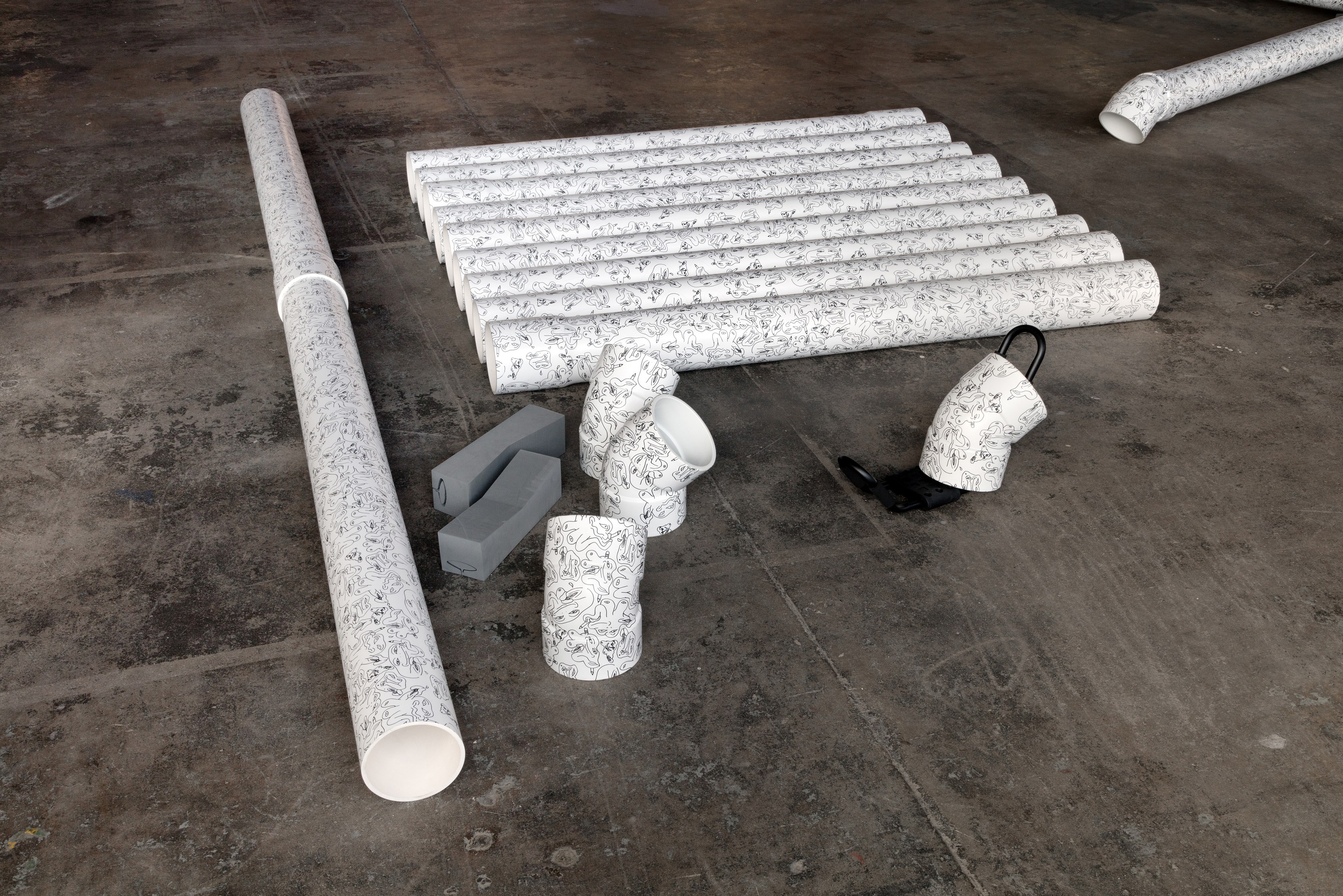 Seth Price, Wrok Fmaily Freidns at 356 Mission, photo 35