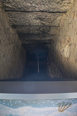 Image 2 of 32