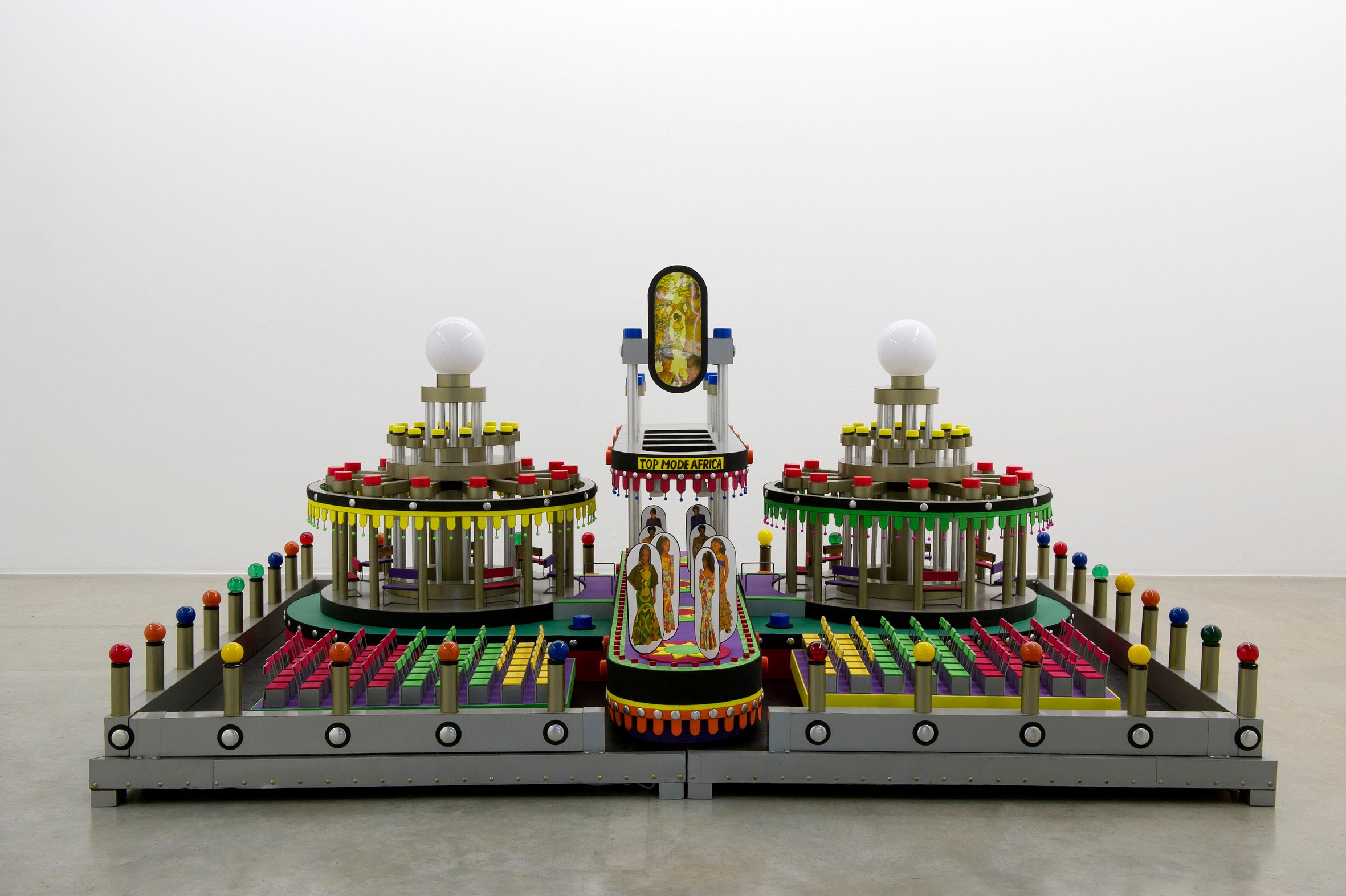 Carsten Höller, AVEC at Air de Paris, photo 30