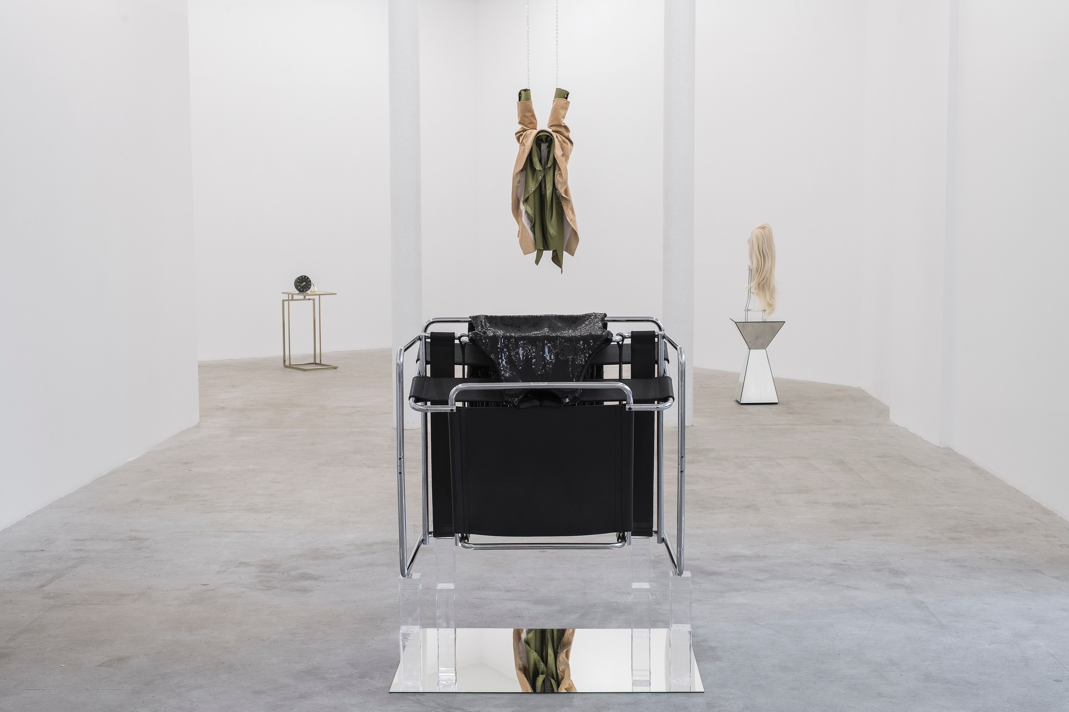 Kayode Ojo, Betrayal at Galerie Balice Hertling, photo 4