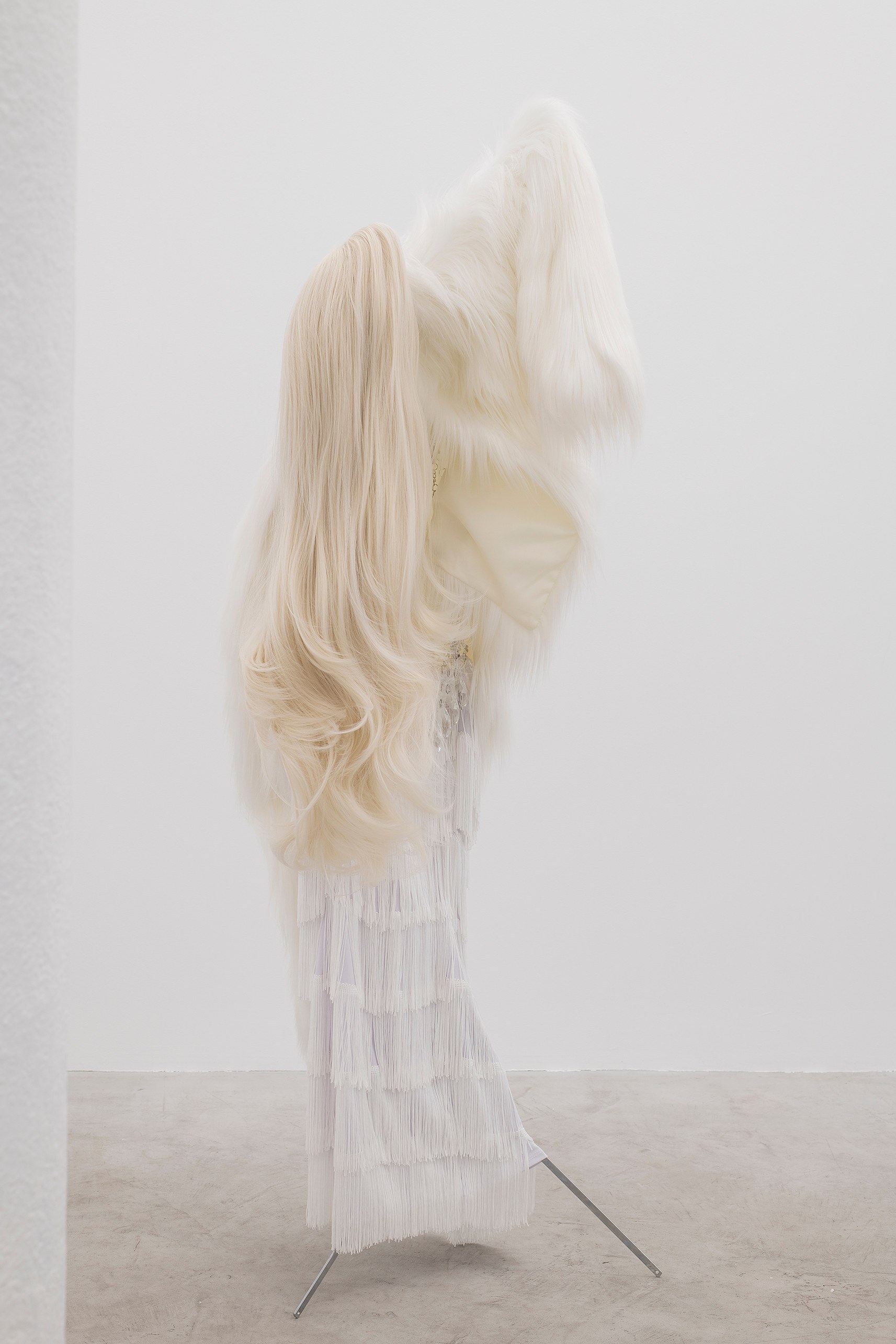 Kayode Ojo, Betrayal at Galerie Balice Hertling, photo 11