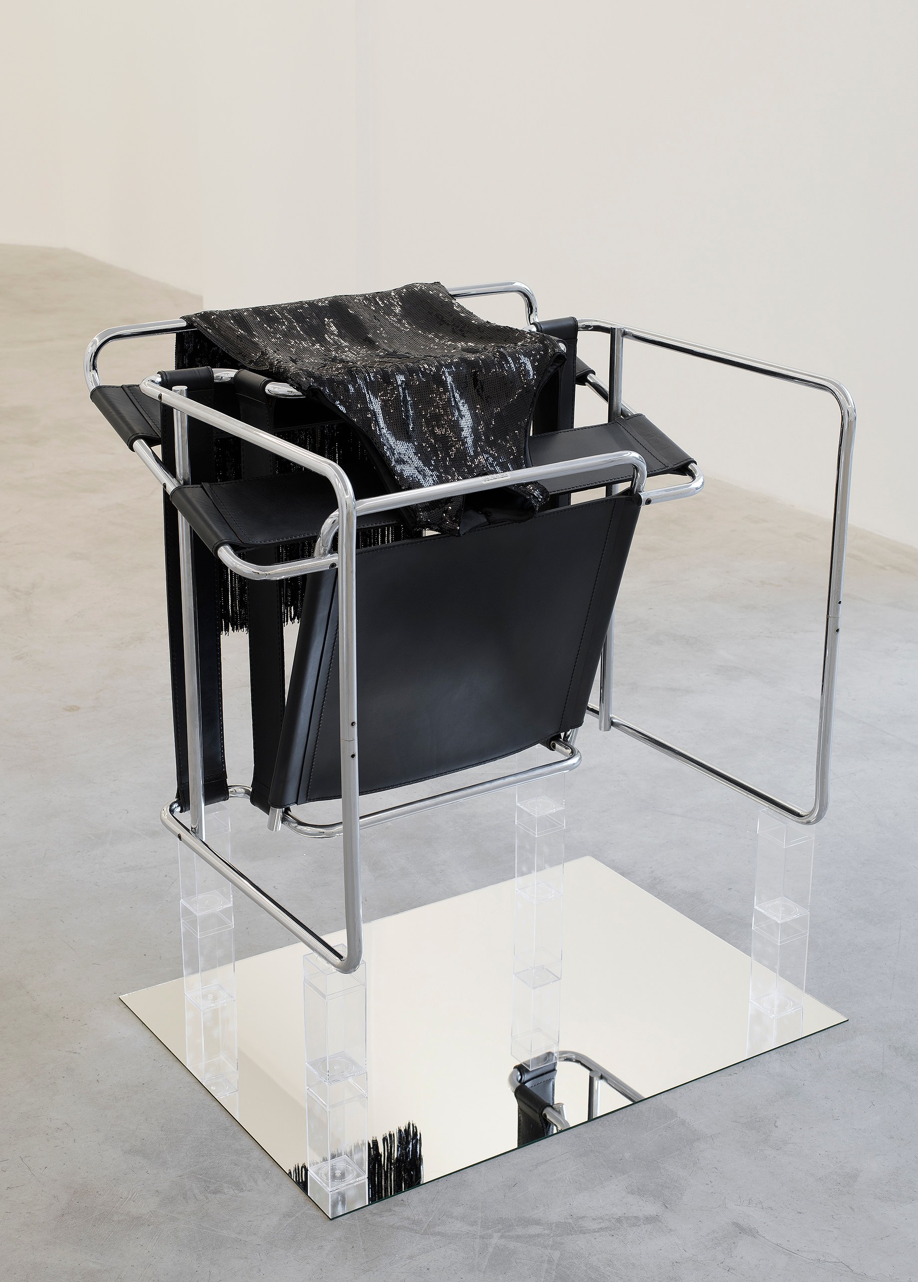Kayode Ojo, Betrayal at Galerie Balice Hertling, photo 12