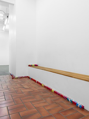 Image 6 of 32