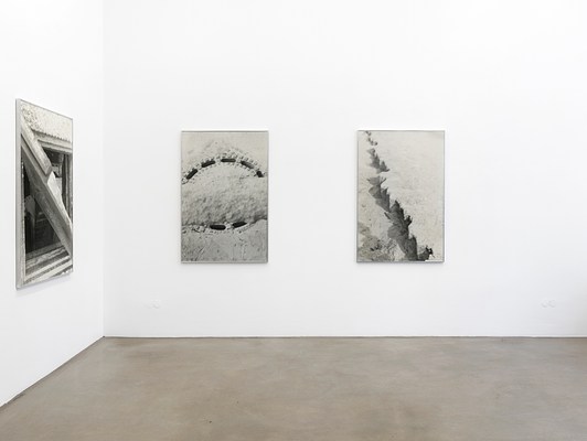 Image 4 of 18