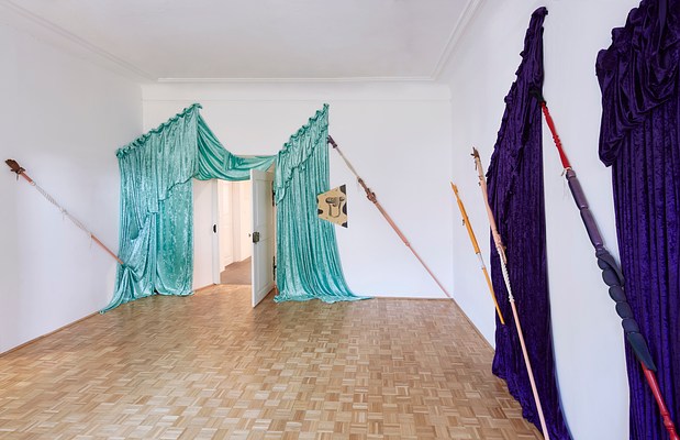 Image 7 of 27