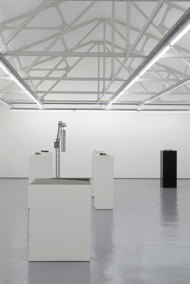 Image 4 of 67
