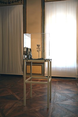 Image 3 of 7