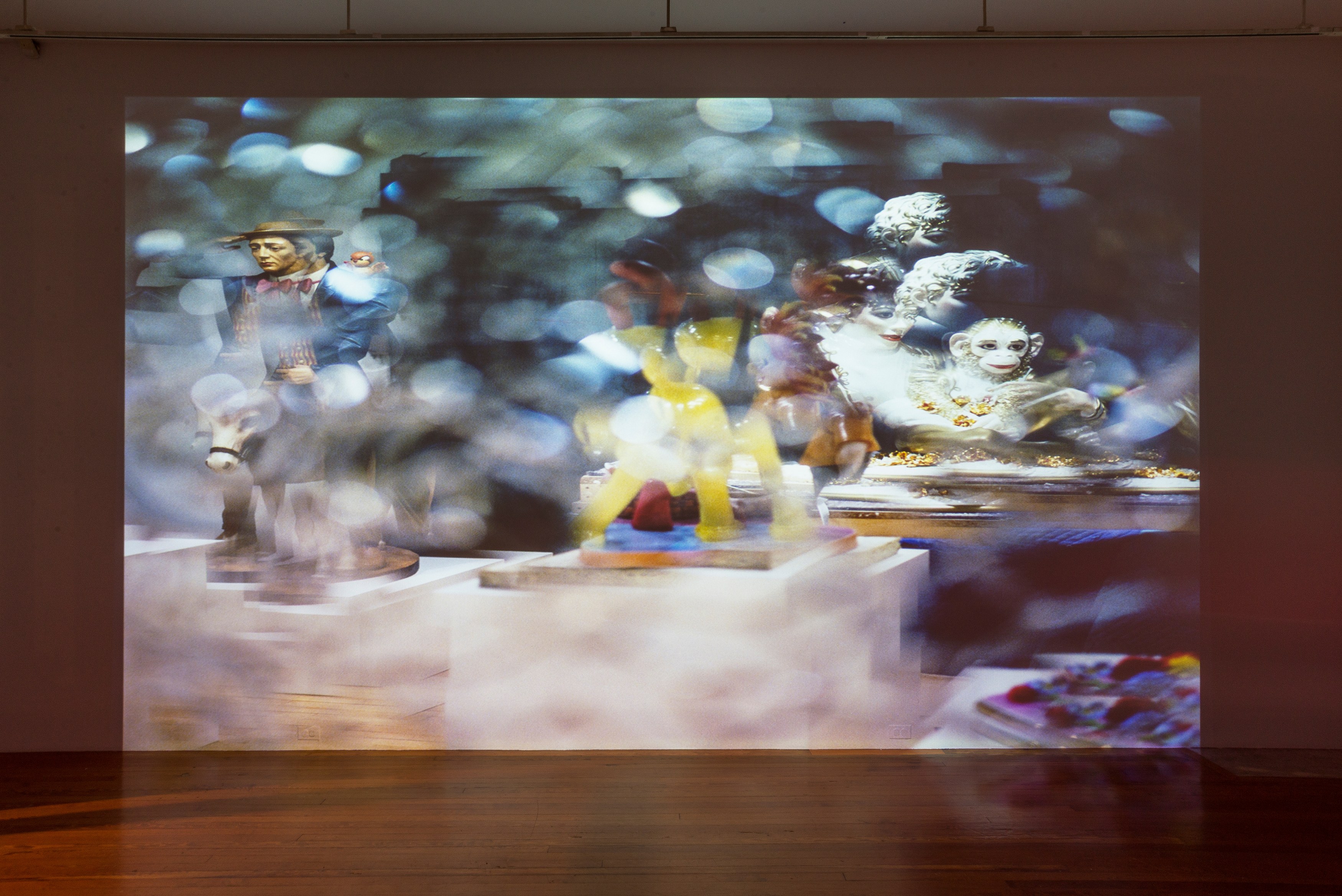 Louise Lawler, Edits and Projections at 80WSE, photo 2