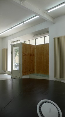Image 2 of 19