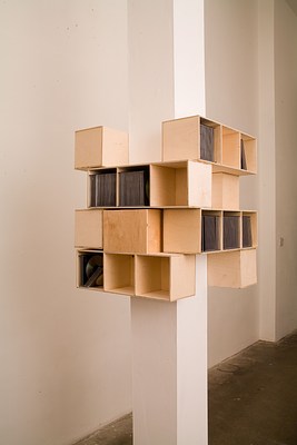 Image 2 of 32
