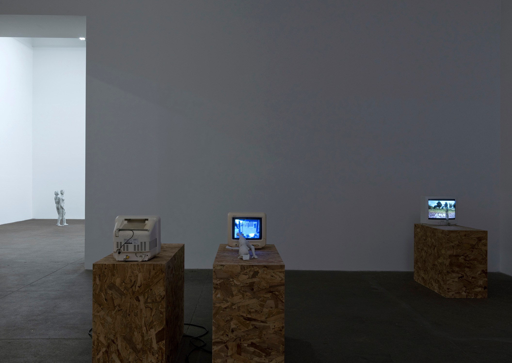 Sam Anderson, Michel Auder, Robert Bordo, Untitled at Bortolami, photo 3
