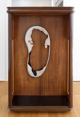 Image 3 of 9
