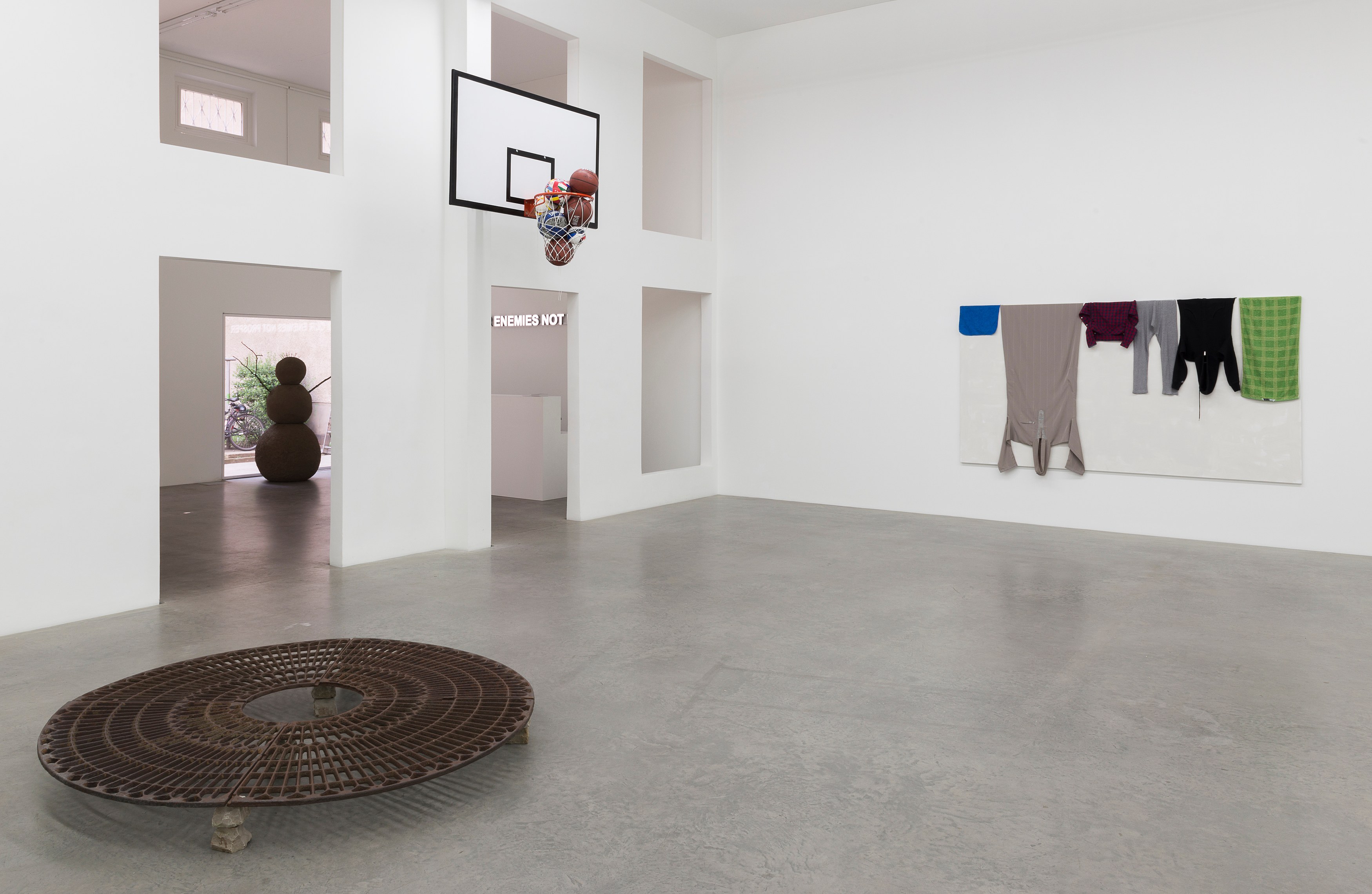 Claire Fontaine, May our enemies not prosper at MD 72, photo 5