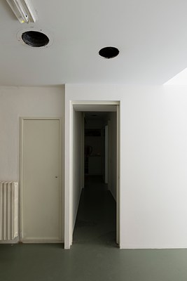 Image 2 of 22