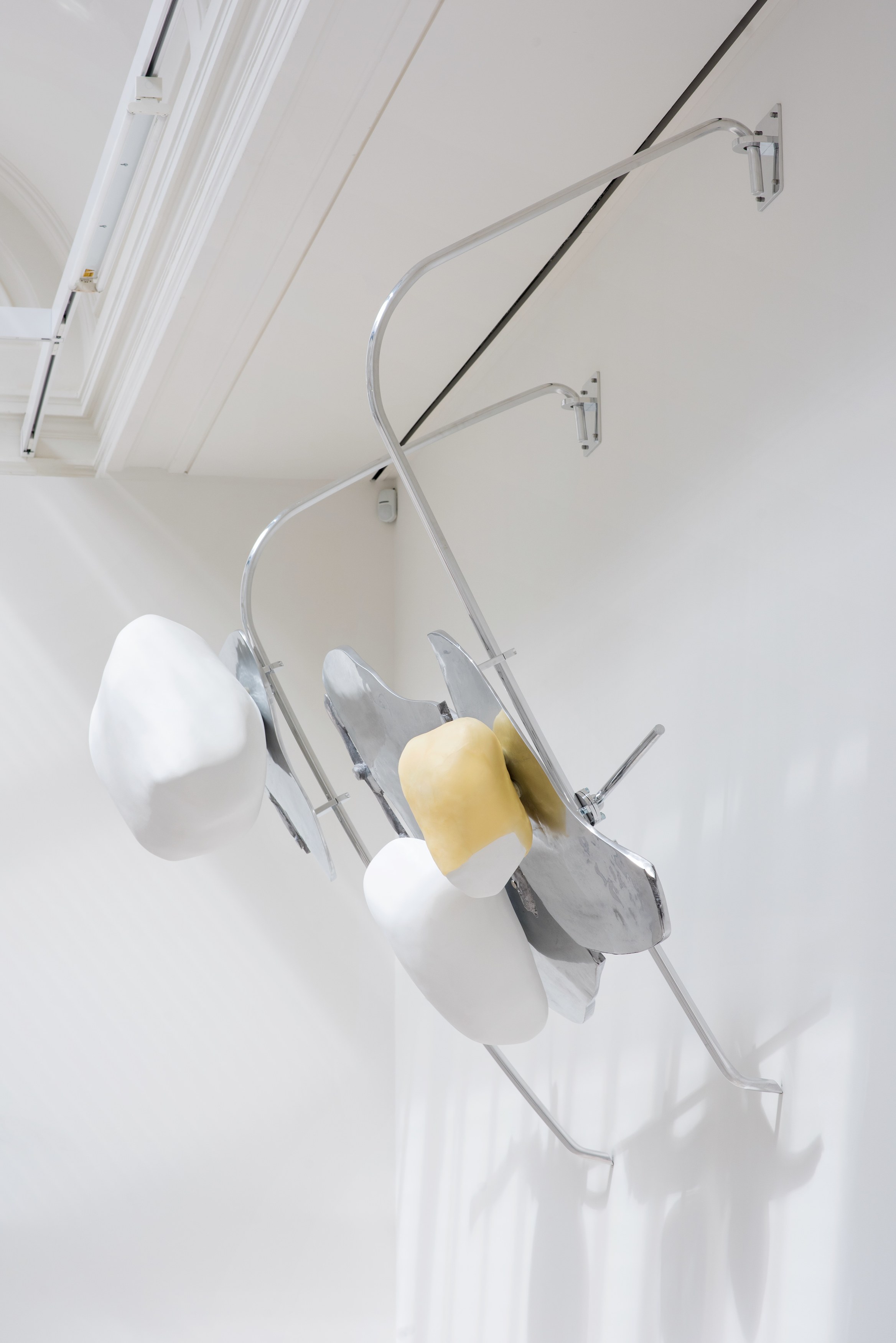 Nairy Baghramian, Scruff of the Neck at Marian Goodman Gallery, photo 5