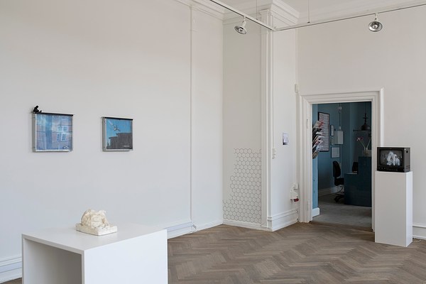 Image 1 of 18
