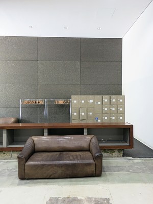 Image 10 of 32