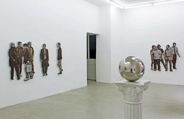 Image 4 of 19