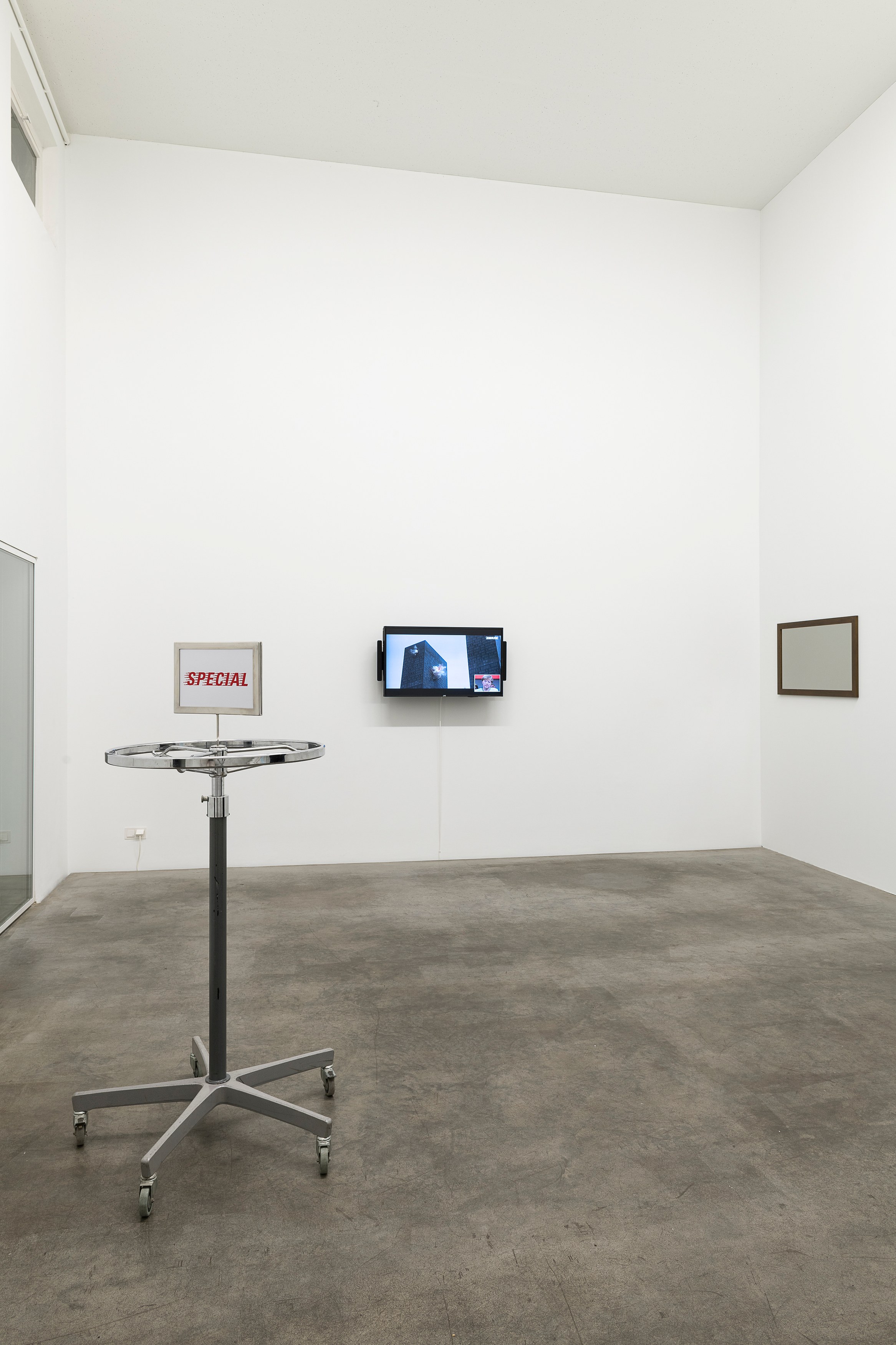 Daniel Pflumm, Untitled at MD 72, photo 5