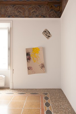 Image 12 of 39