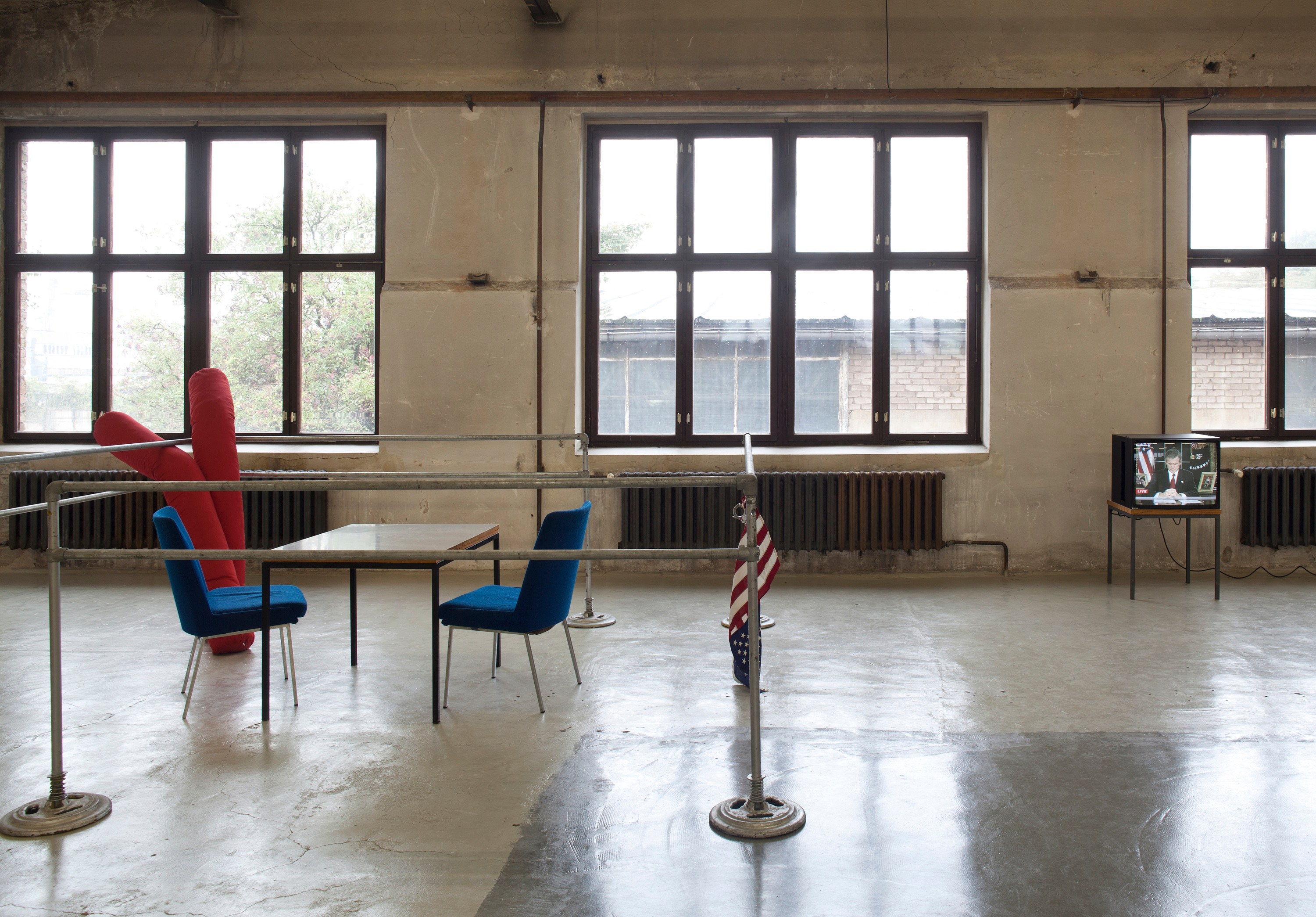 bald eagle, bald eagle at Sammlung Haubrok and Paris Bar, Berlin, photo 4