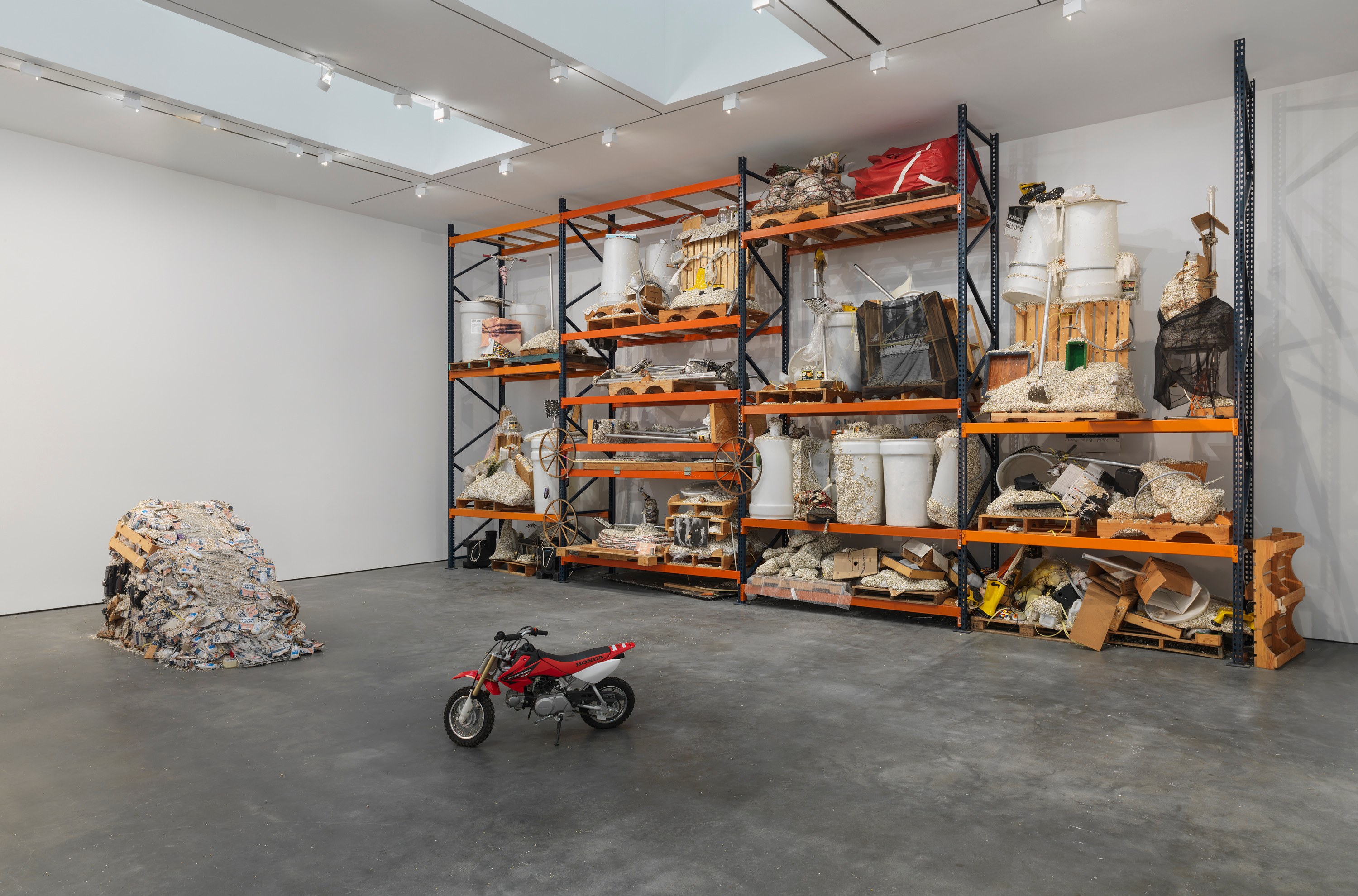 Jason Rhoades, PeaRoeFoam at Josh Smith Studio, Brooklyn, photo 6