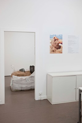 Image 4 of 18