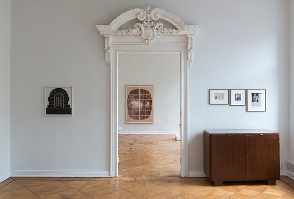 Image 2 of 25