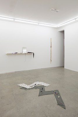Image 4 of 39