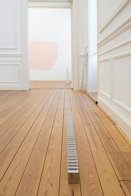 Image 10 of 27