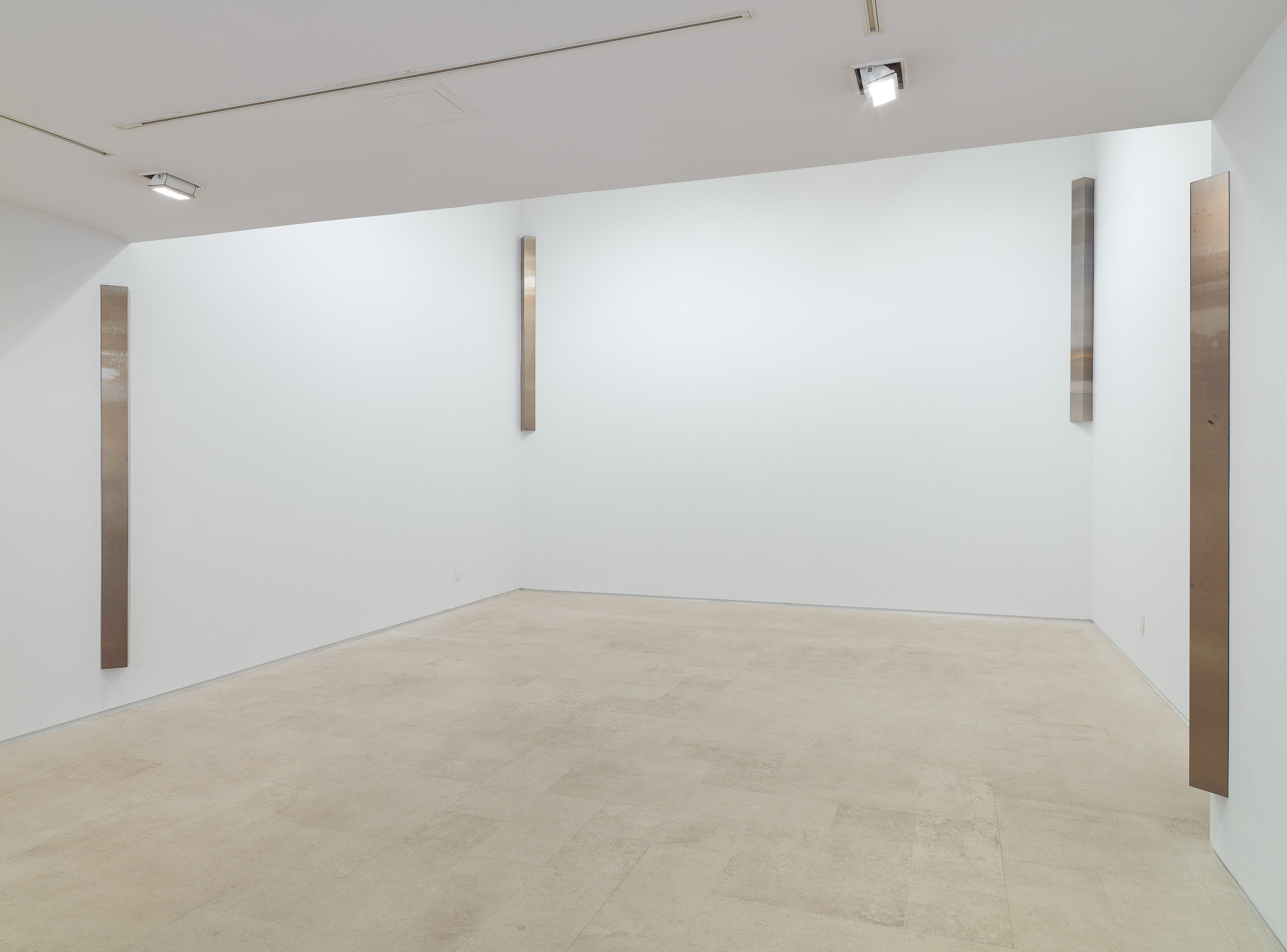 Liz Deschenes, Stereographs #1 - 4 (Rise / Fall) at Miguel Abreu, New York (88 Eldridge Street, 36 Orchard Street), photo 3