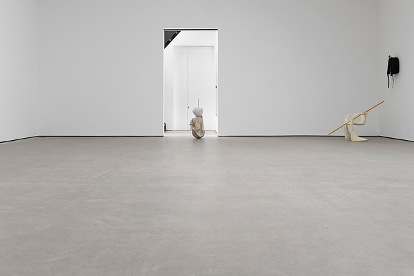 Image 4 of 28