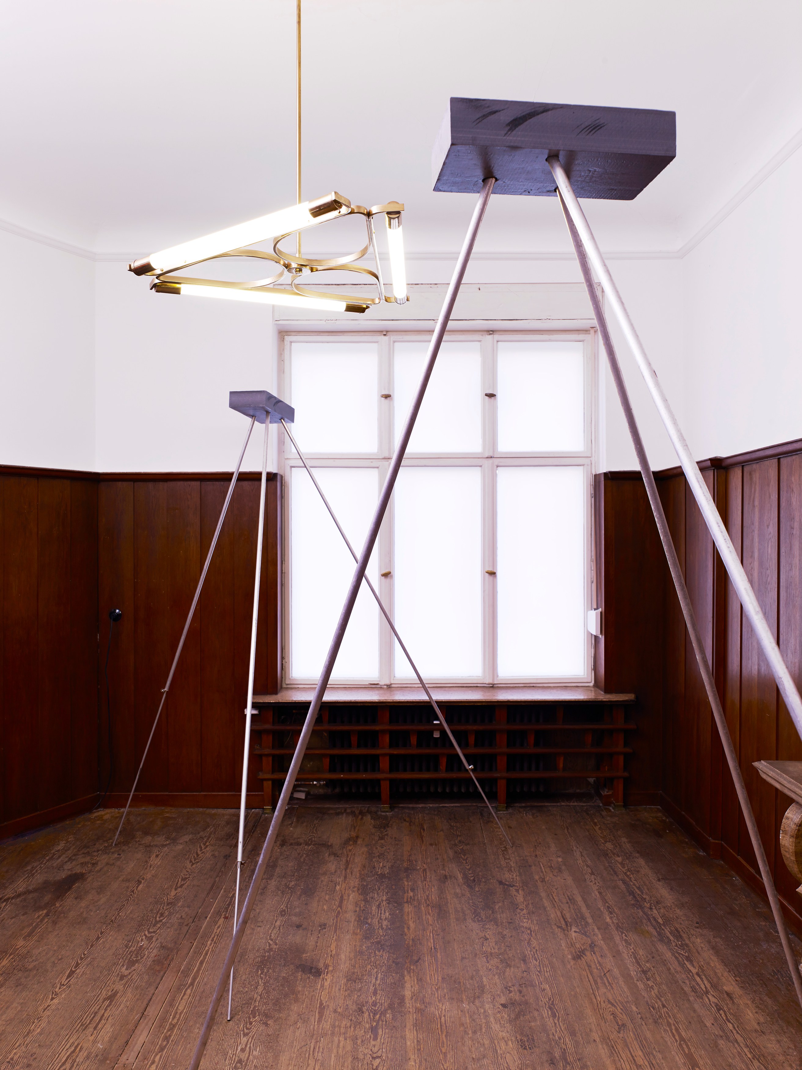 Nora Schultz, The tripods' escape at Isabella Bortolozzi, photo 2