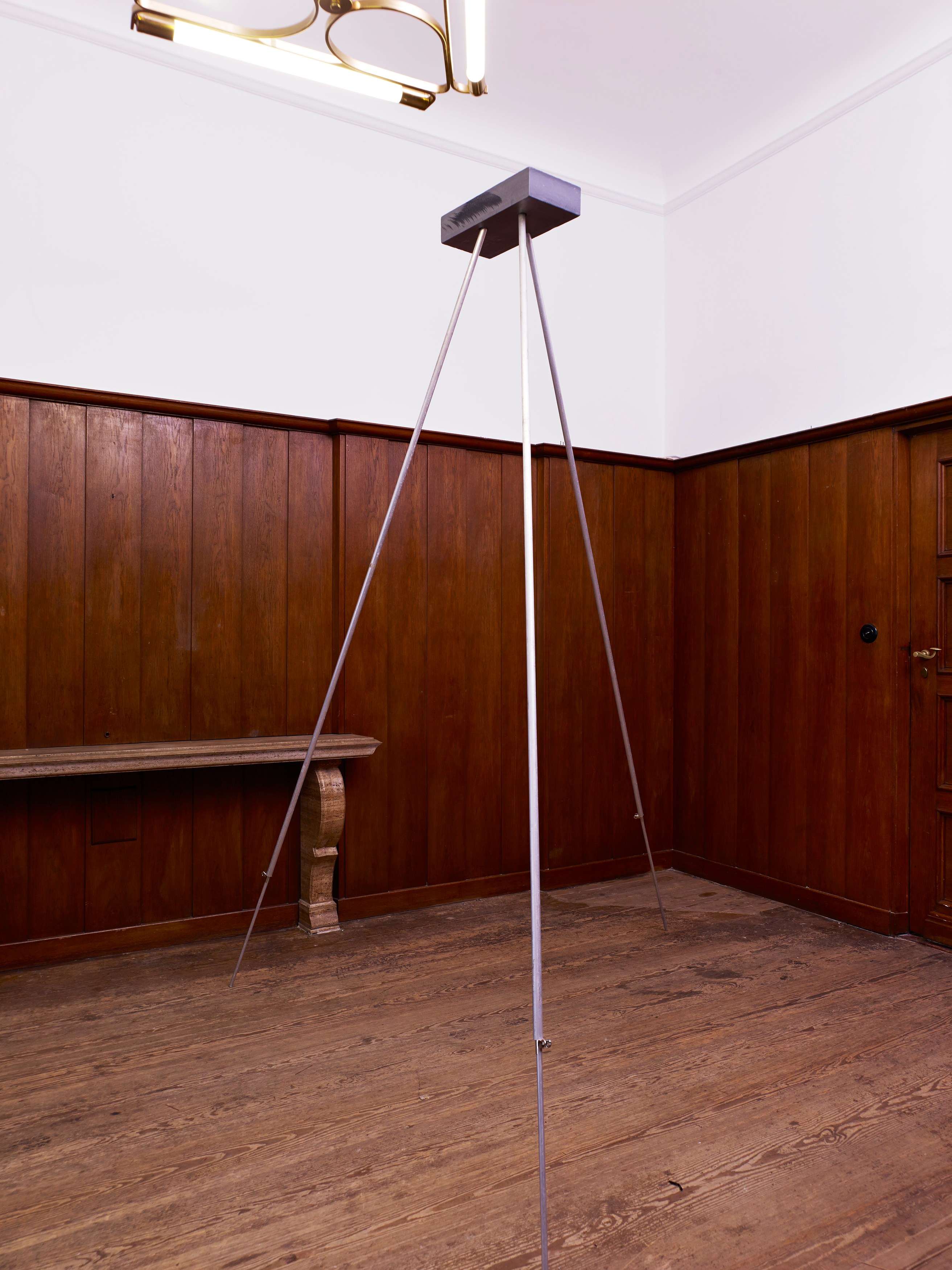 Nora Schultz, The tripods' escape at Isabella Bortolozzi, photo 4