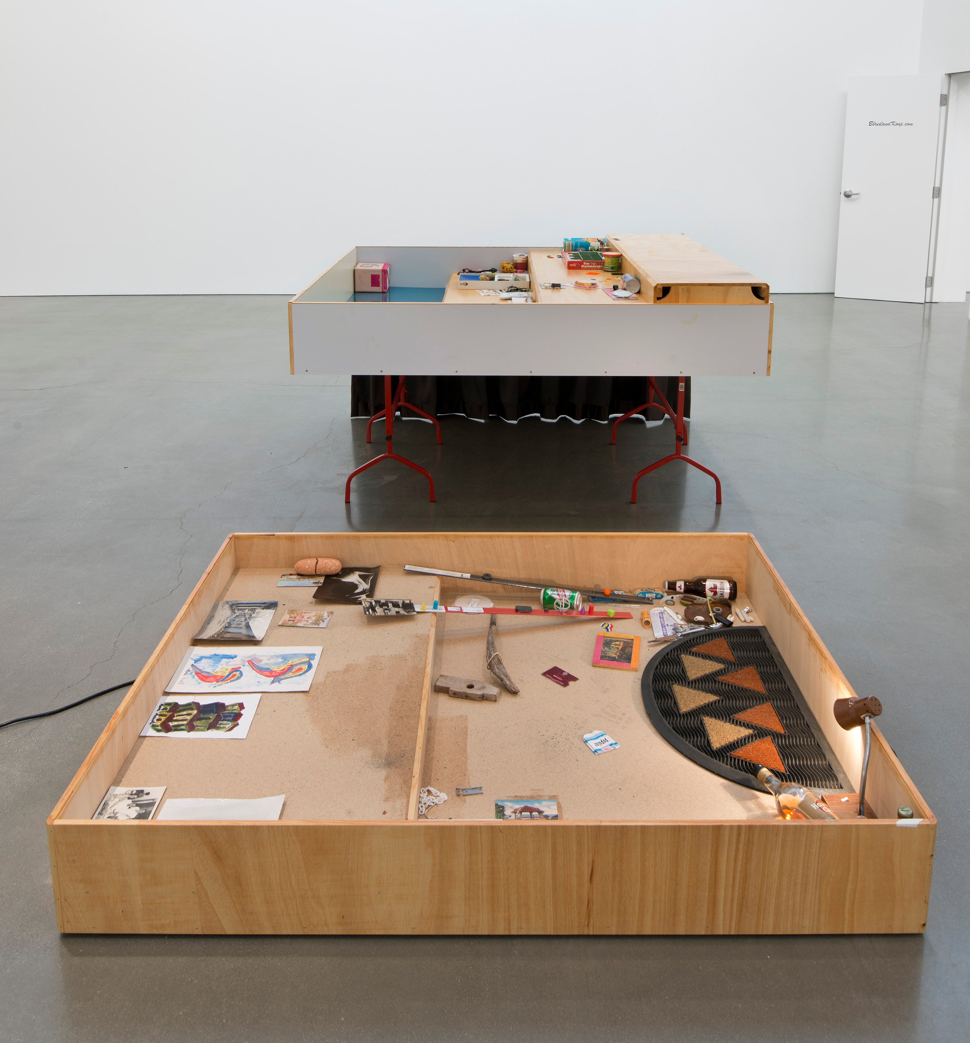 Manfred Pernice, Bbreiland at Regen Projects, photo 14