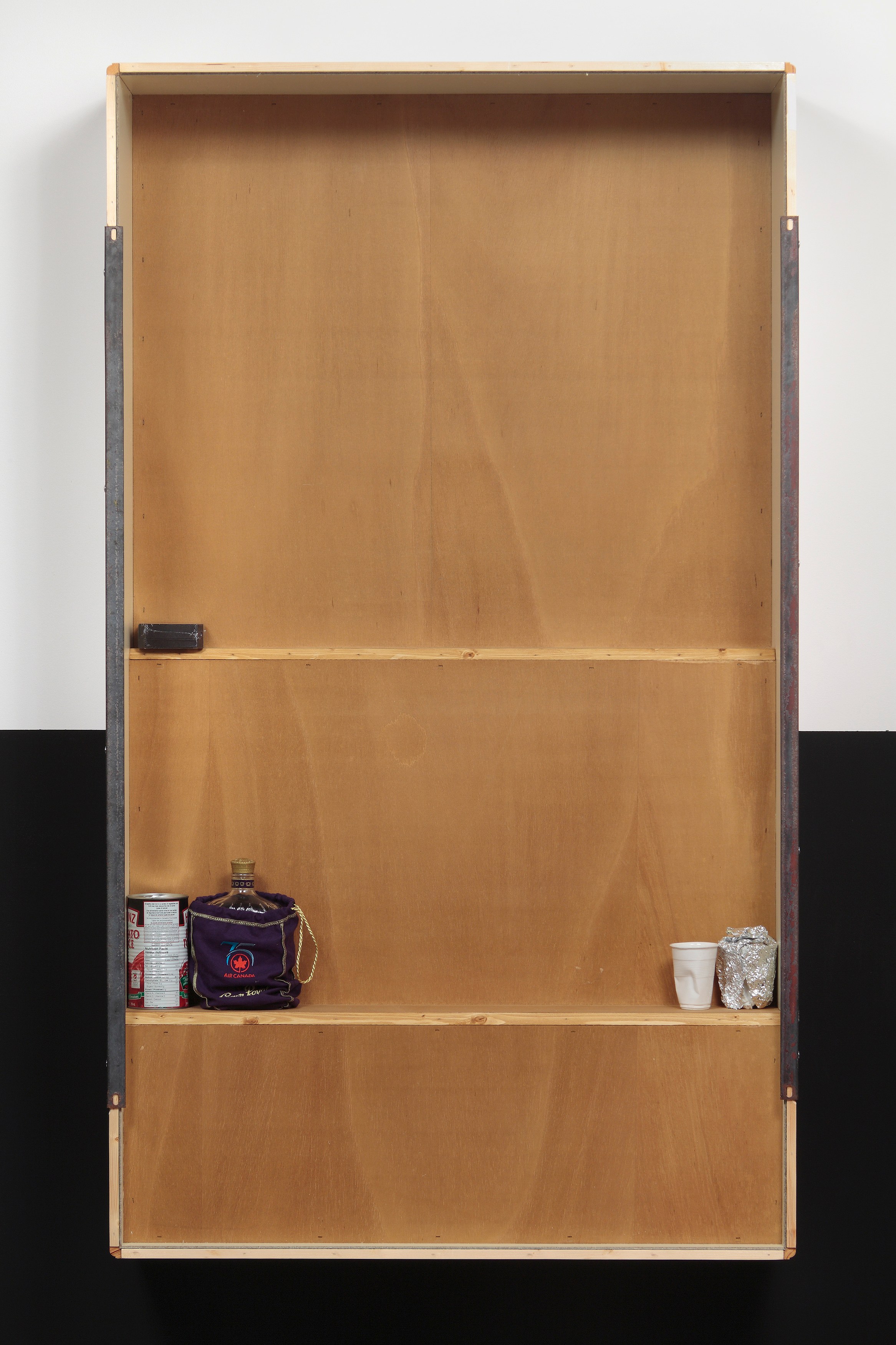 Manfred Pernice, Bbreiland at Regen Projects, photo 23