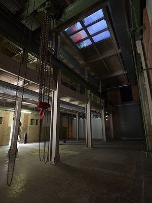 Image 5 of 23