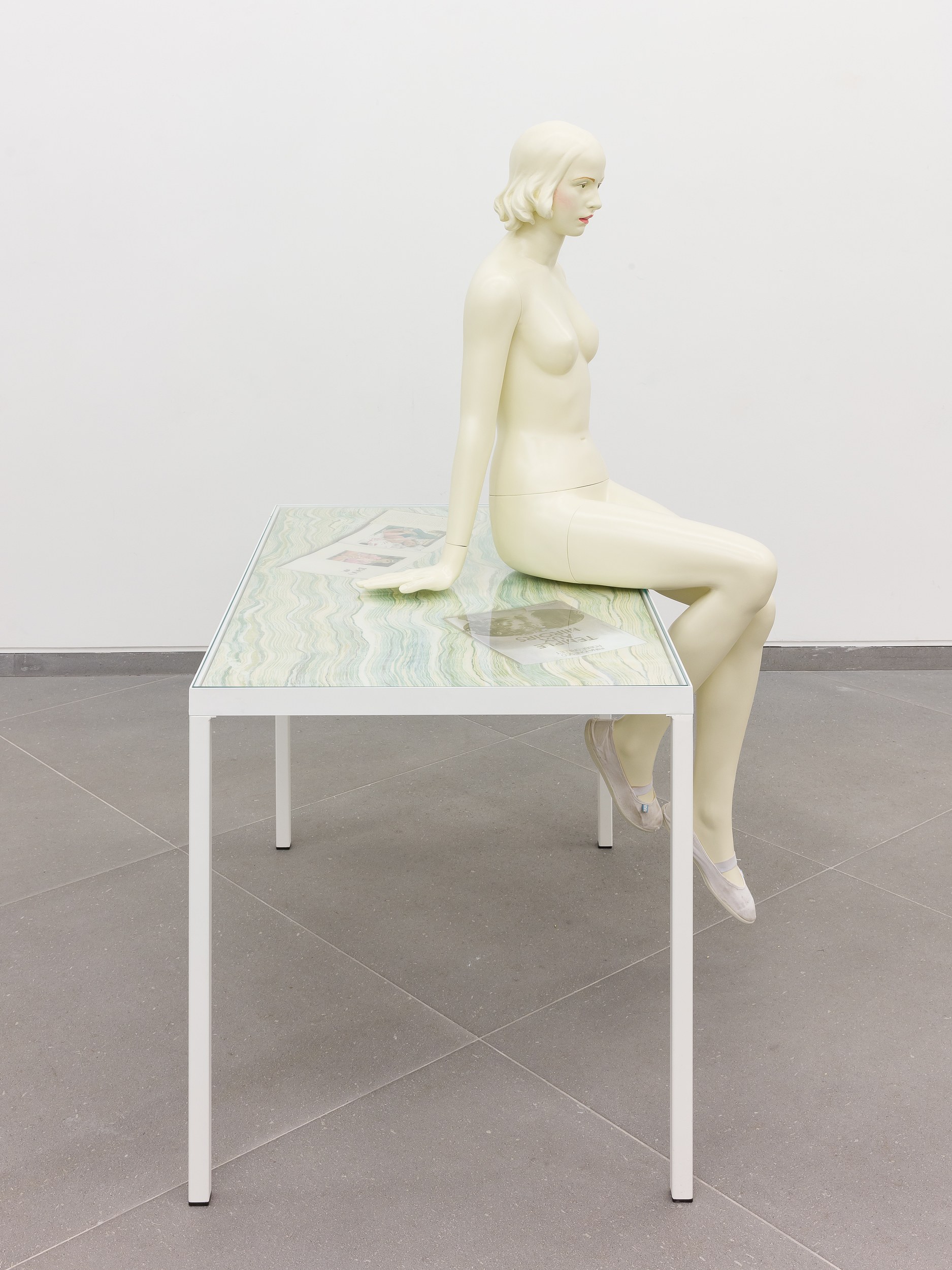Lucy McKenzie, Giving Up The Shadows On My Face at Cabinet, photo 26