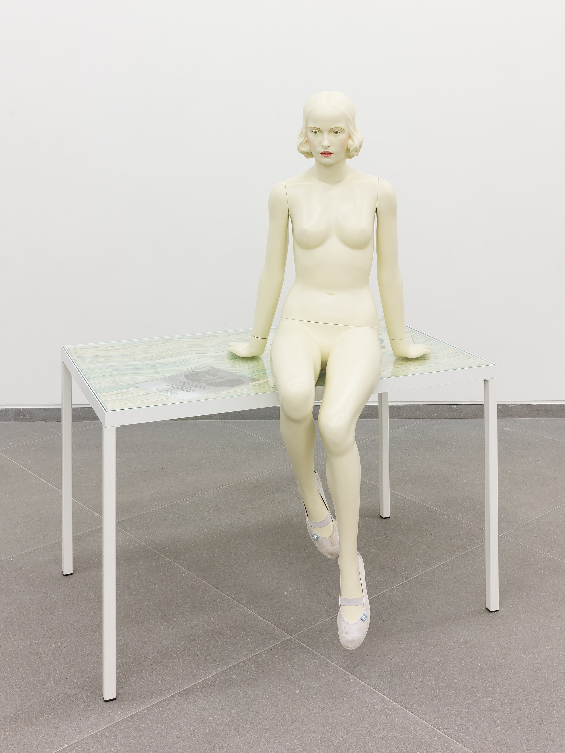 Lucy McKenzie, Giving Up The Shadows On My Face at Cabinet, photo 27